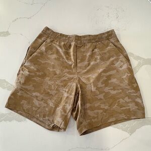 Lululemon Athletica Mens Camo Athletic Shorts